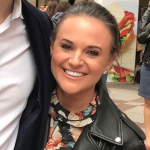 Meet your Posher, Kelly